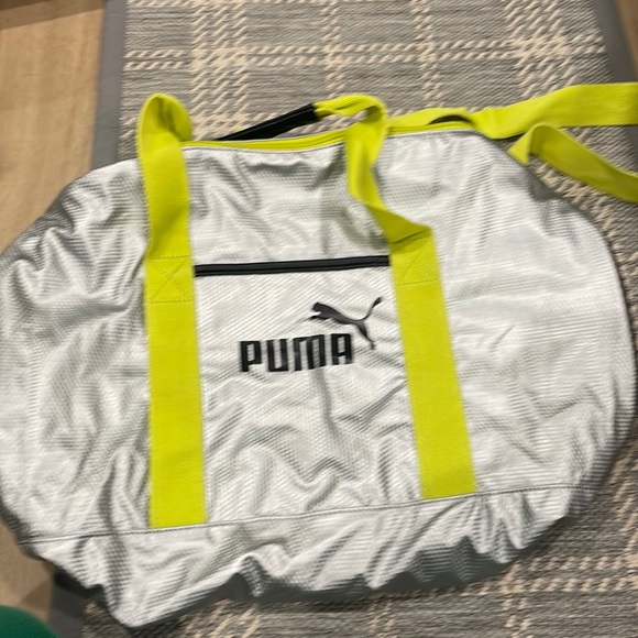 Puma gym bag - Picture 1 of 3